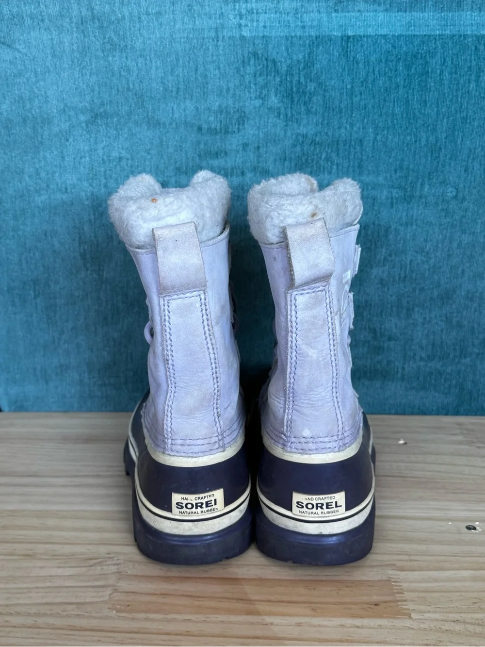 Sorel Lavender Caribou Snow Boots W8/EU39